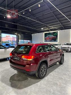 جيب جراند شيروكي